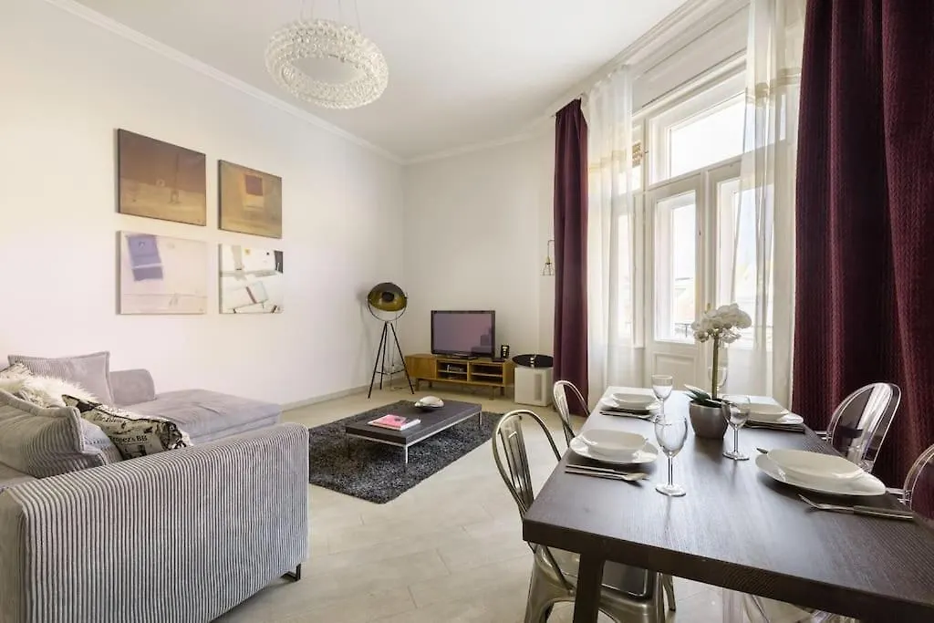 Apartament Designer Dream Home With Balcony At Vaci Street Budapeszt Węgry