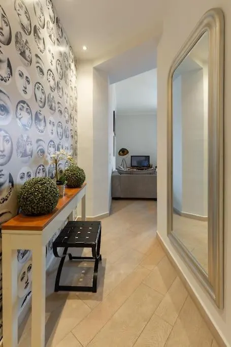 Designer Dream Home With Balcony At Vaci Street Budapeszt Apartament