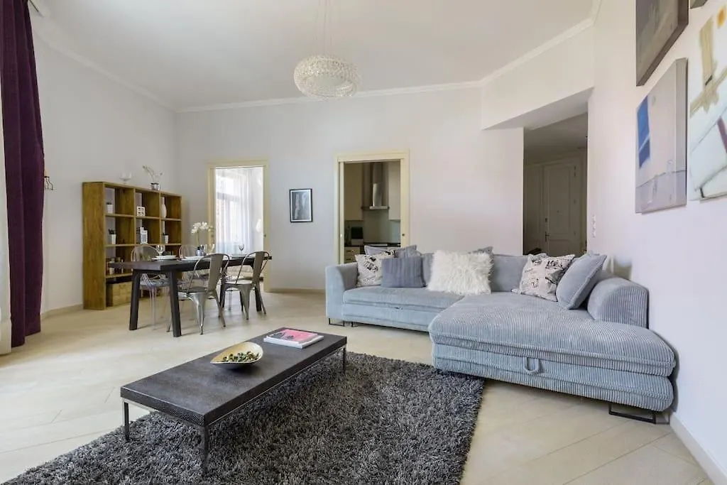 Designer Dream Home With Balcony At Vaci Street Budapeszt 0*,